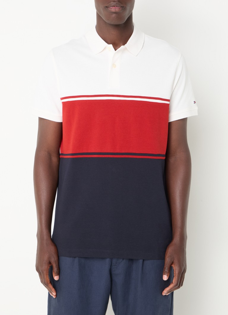 Polo Tommy Hilfiger de corte regular com estampa listrada