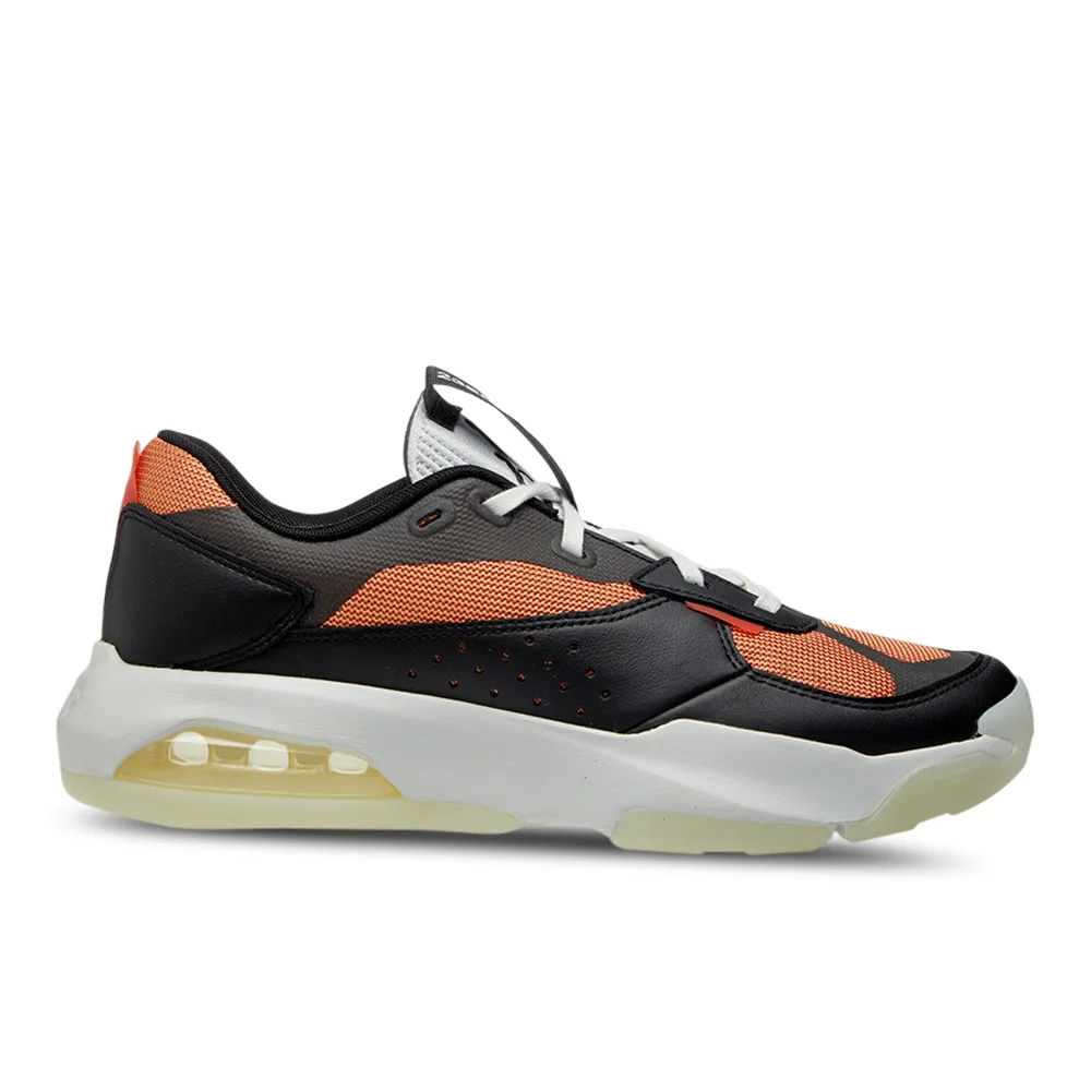 NIKE JORDAN Air 200E DC9836-808 / schwarz