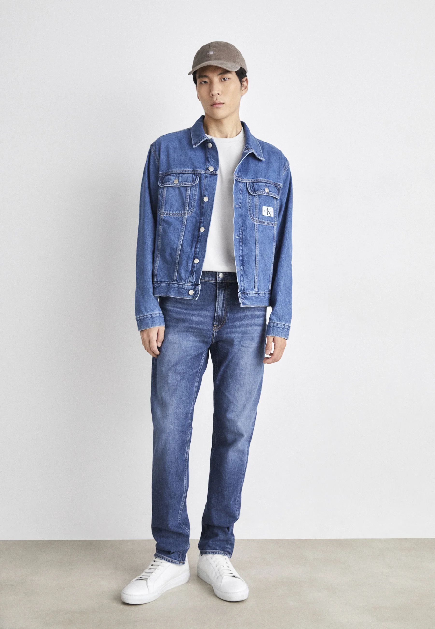 Calvin Klein Jeans AUTHENTIC DAD - Vaqueros de corte cónico