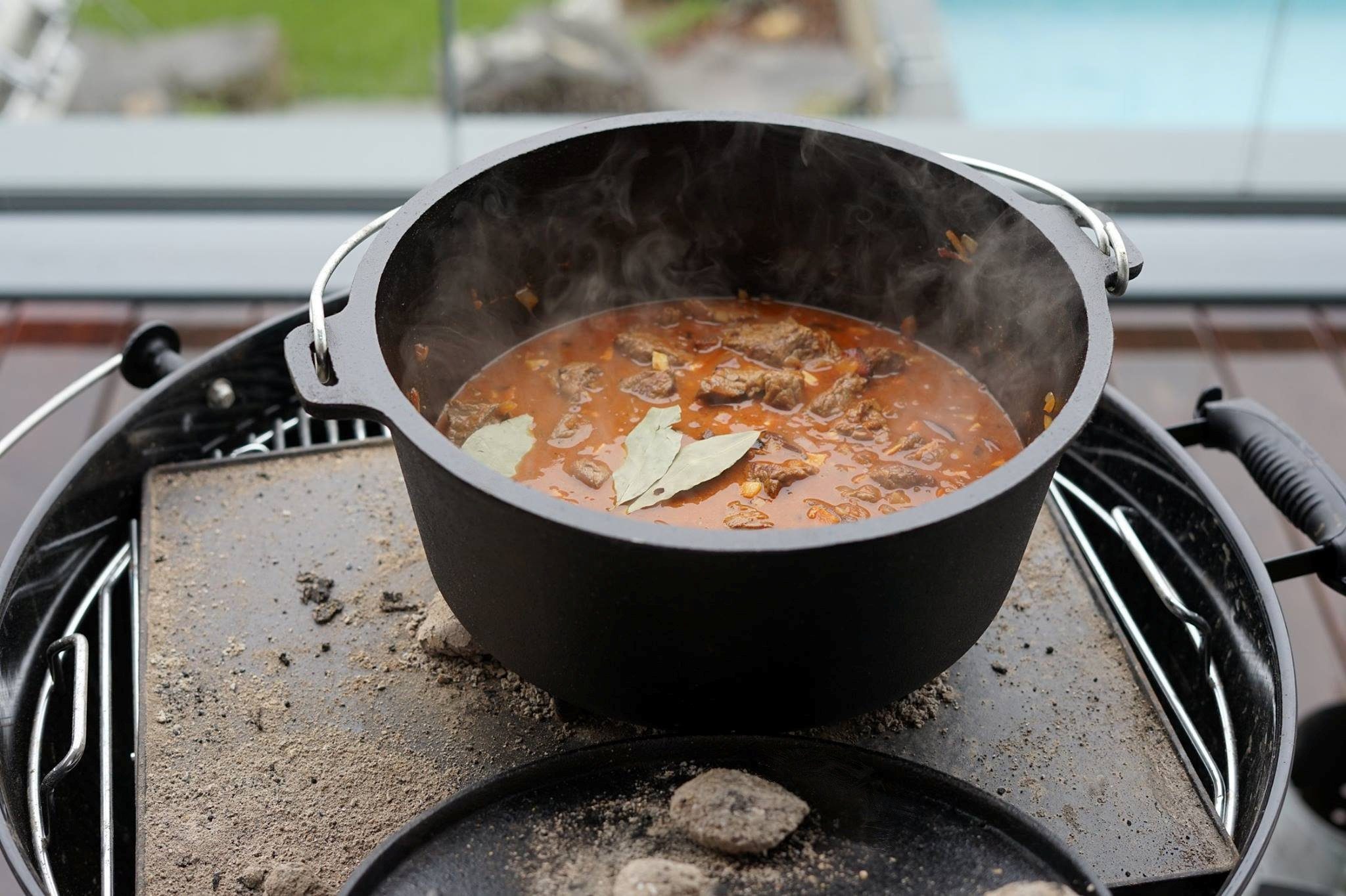 BBQ-Toro Grilltopf Dutch Oven DO9A, 7,2 L Alpha Gusseisen Kochtopf, Gusstopf, Gusseisen (3-tlg)