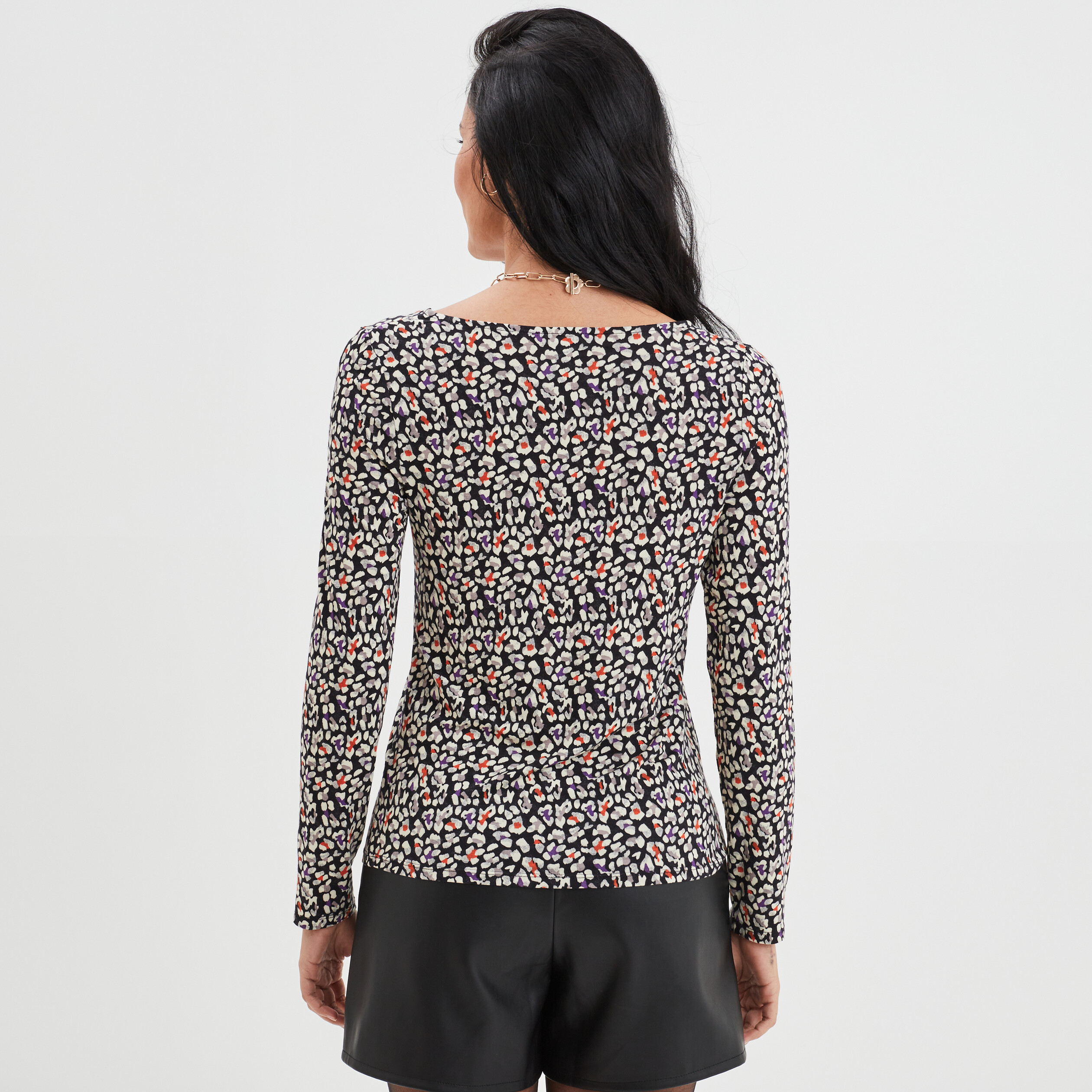 T-shirt col en V manches longues noir femme | La Halle
