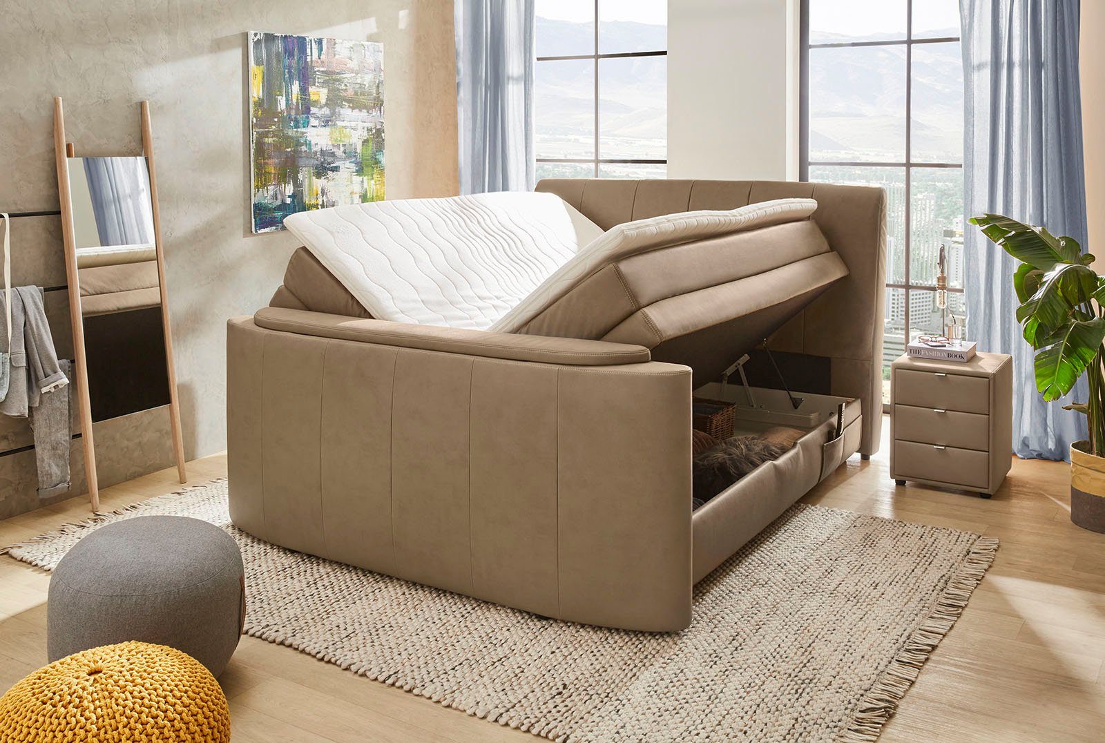 Jockenhöfer Gruppe Boxspringbett Bel Air, mit versenkbarem TV-Lift und Fernbedienung, Bettkasten/Stauraum