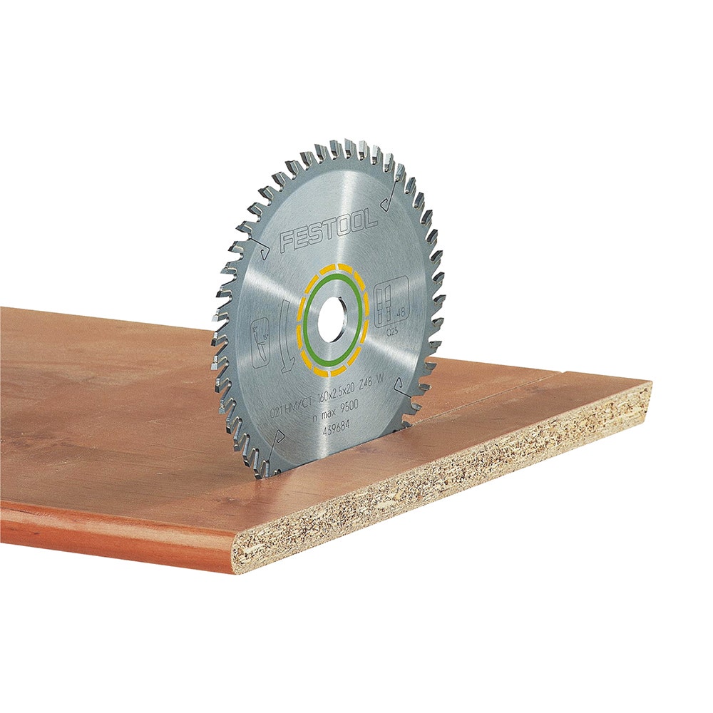 Lâmina de serra FESTOOL de 216 mm com 60 dentes TCT para corte de painéis folheados.