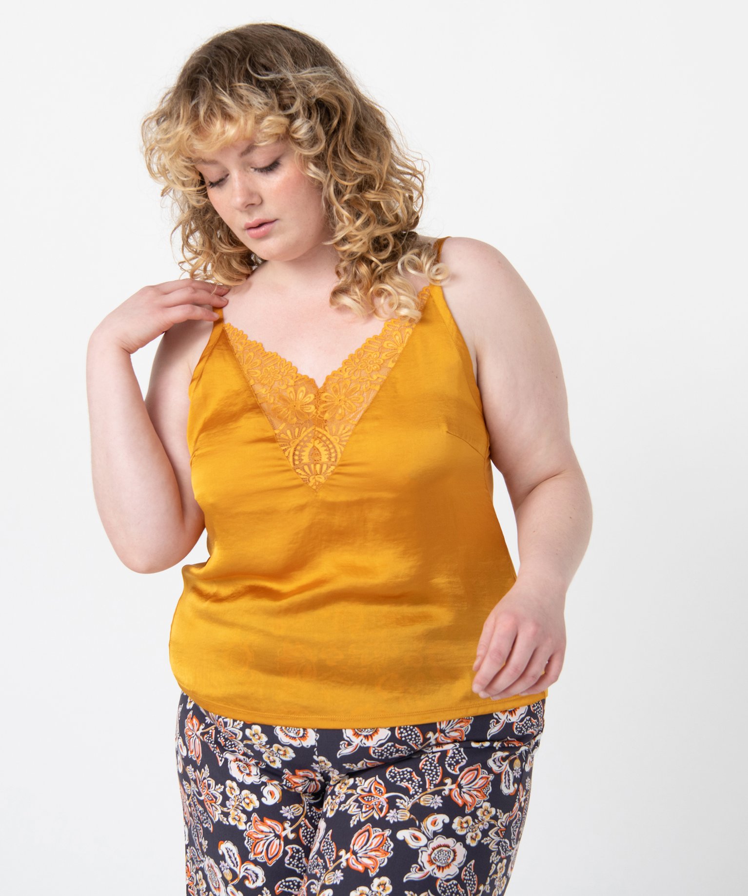 Débardeur femme grande taille avec empiècement dentelle jaune | GEMO