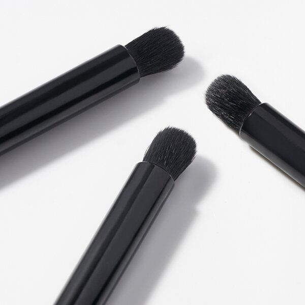 Tweezerman Shaping Brow Brush - Abgerundeter Augenbrauenpinsel Augenbrauenpinsel