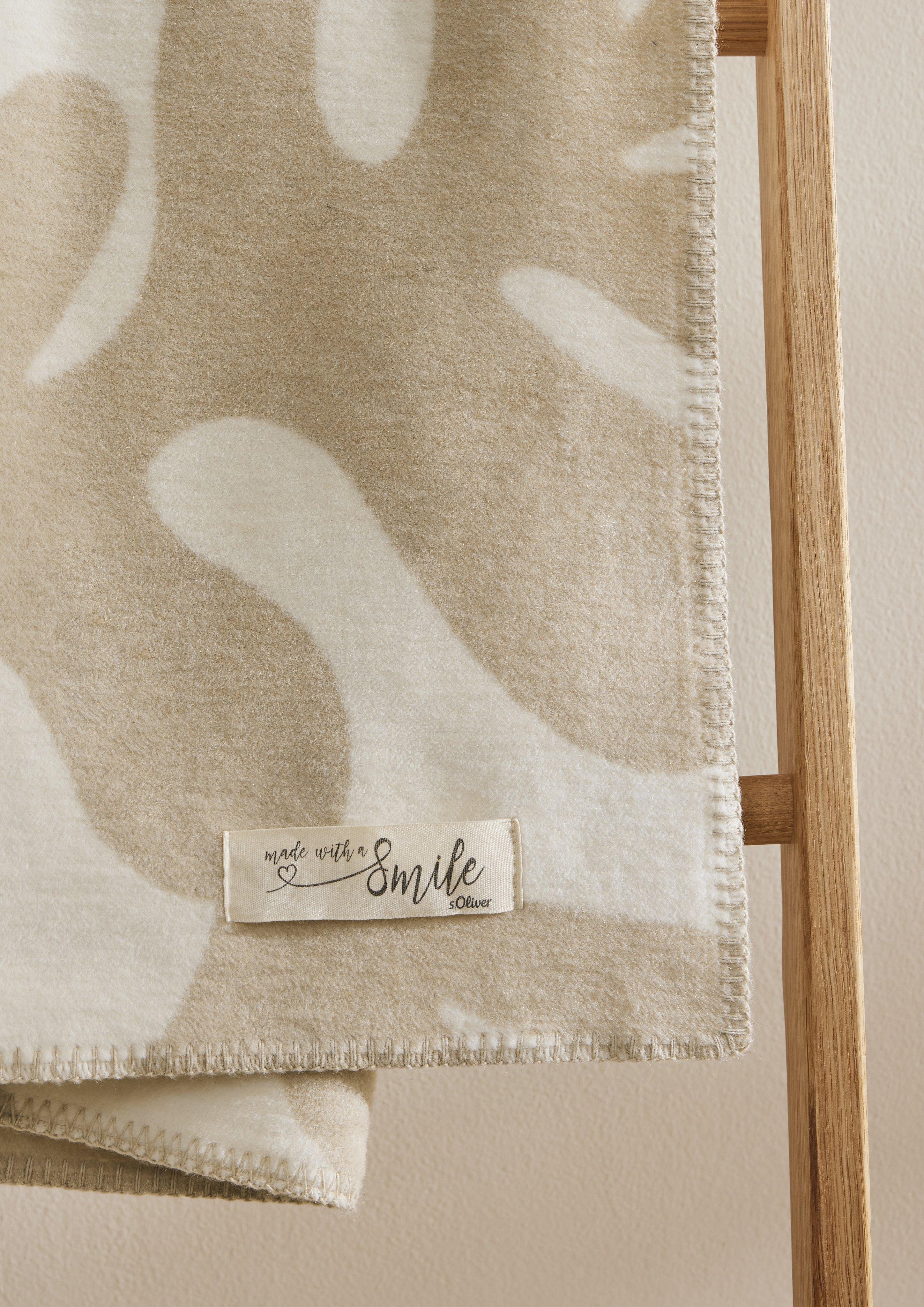 Weiche Jacquarddecke mit All-over-Print  6009350-300