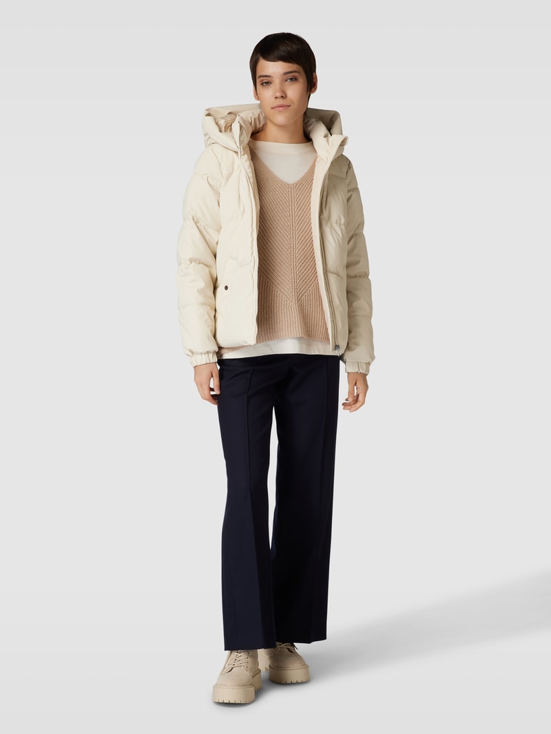 Steppjacke mit Kapuze Modell 'GRETAFIE' in offwhite