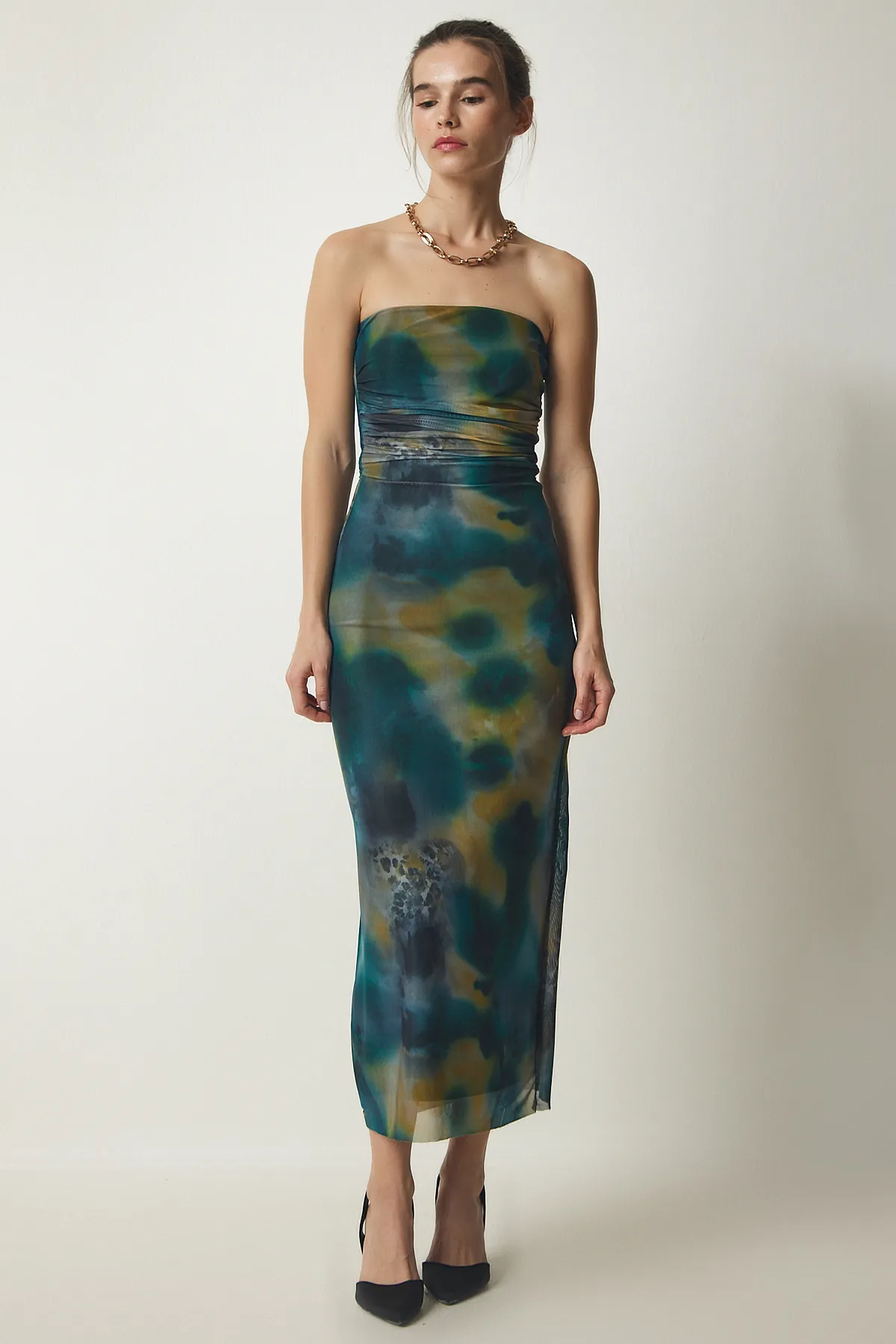 Happiness İstanbul  Smaragdgrünes, trägerloses, gerafftes Chiffonkleid für Damen EY00012