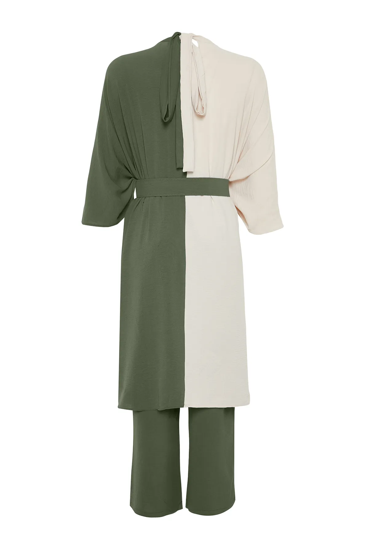 Trendyol Modest  Khakifarbener gewebter Tunika-Hosen-Anzug mit Gürtel und Farbblockierung in der Taille TCTSS23US00046