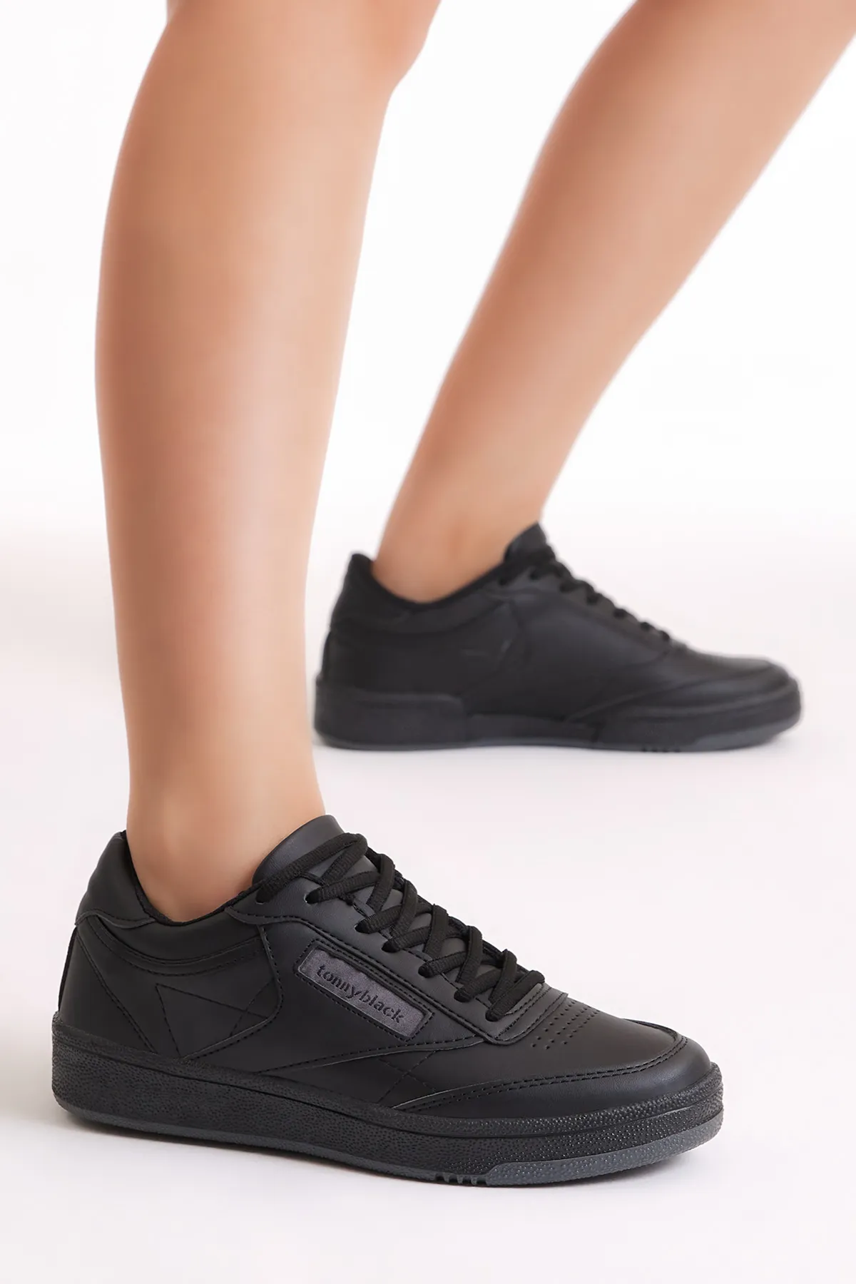 Tonny Black  Unisex-Sportschuhe mit schwarzer Haut, TB107