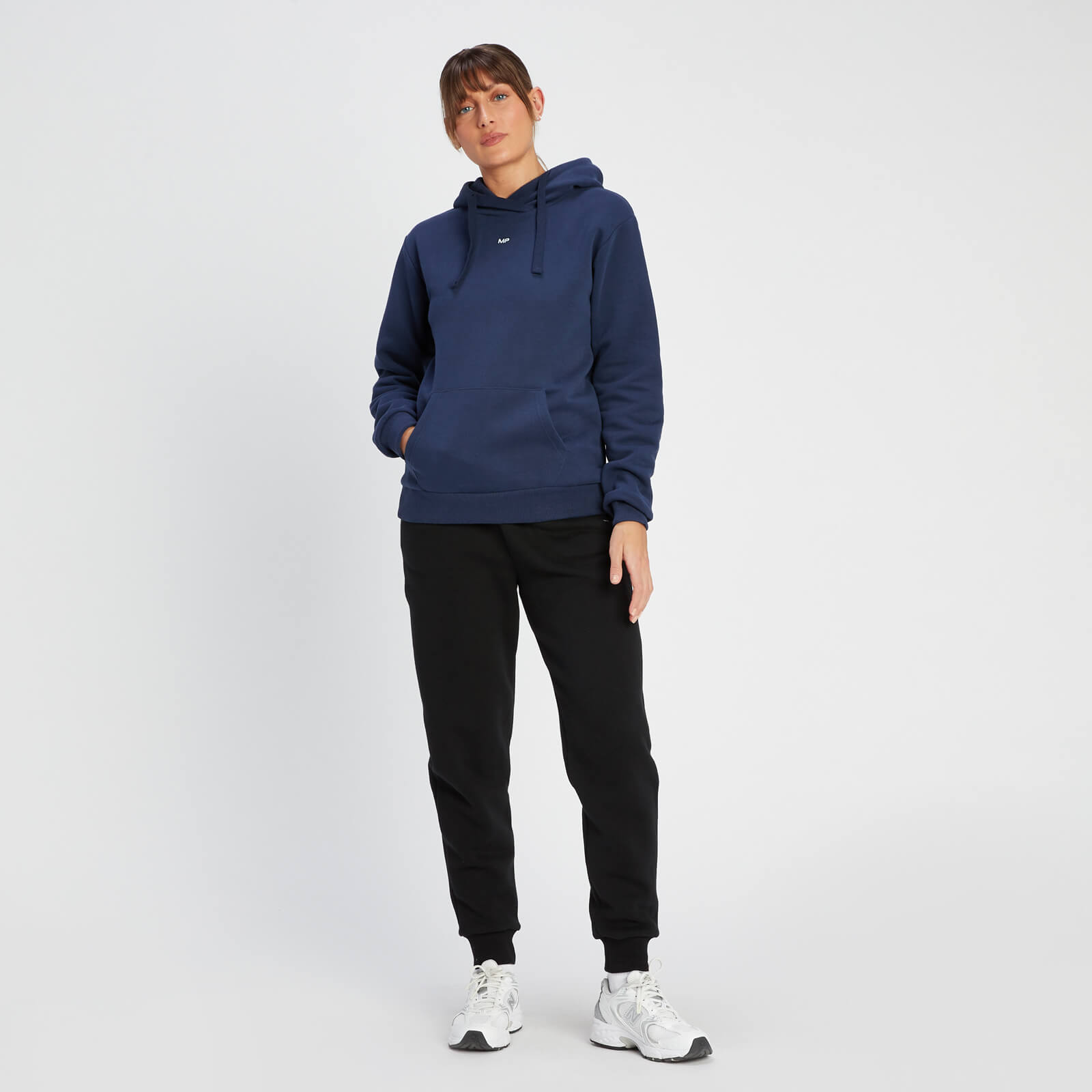 Sweat à capuche avec poche kangourou MP Essentials pour femmes – Bleu marine