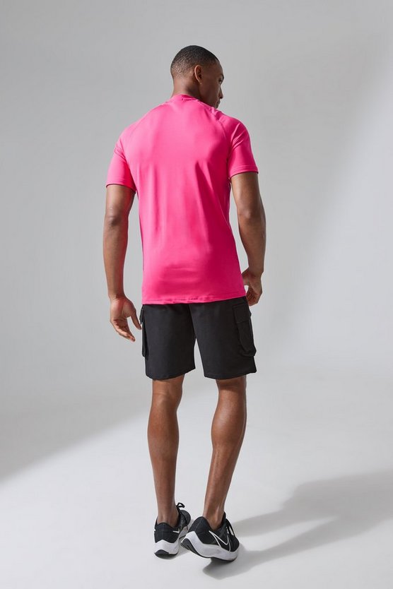 Man Active Muscle-Fit T-Shirt