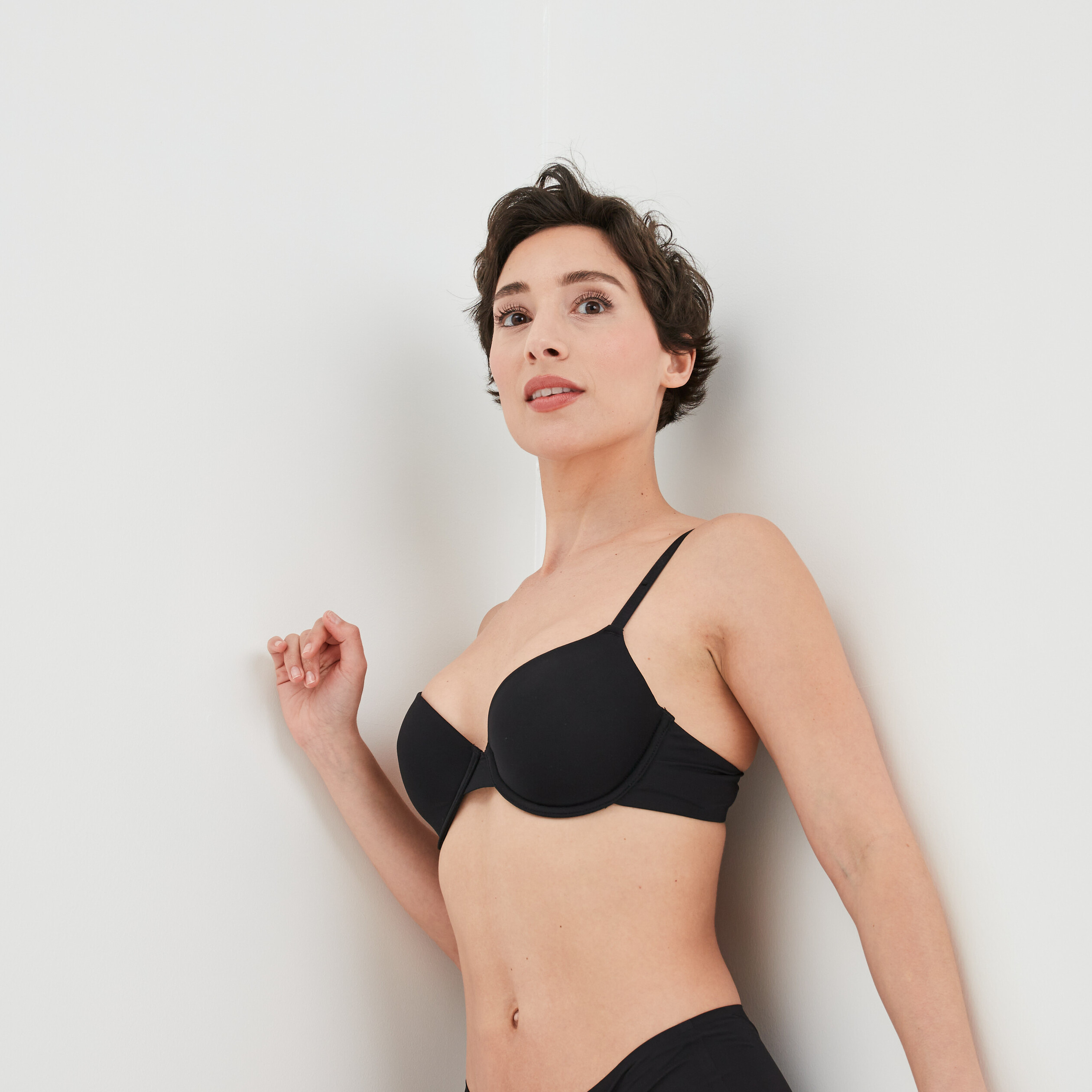 Soutien-gorge corbeille microfibre noir femme | La Halle