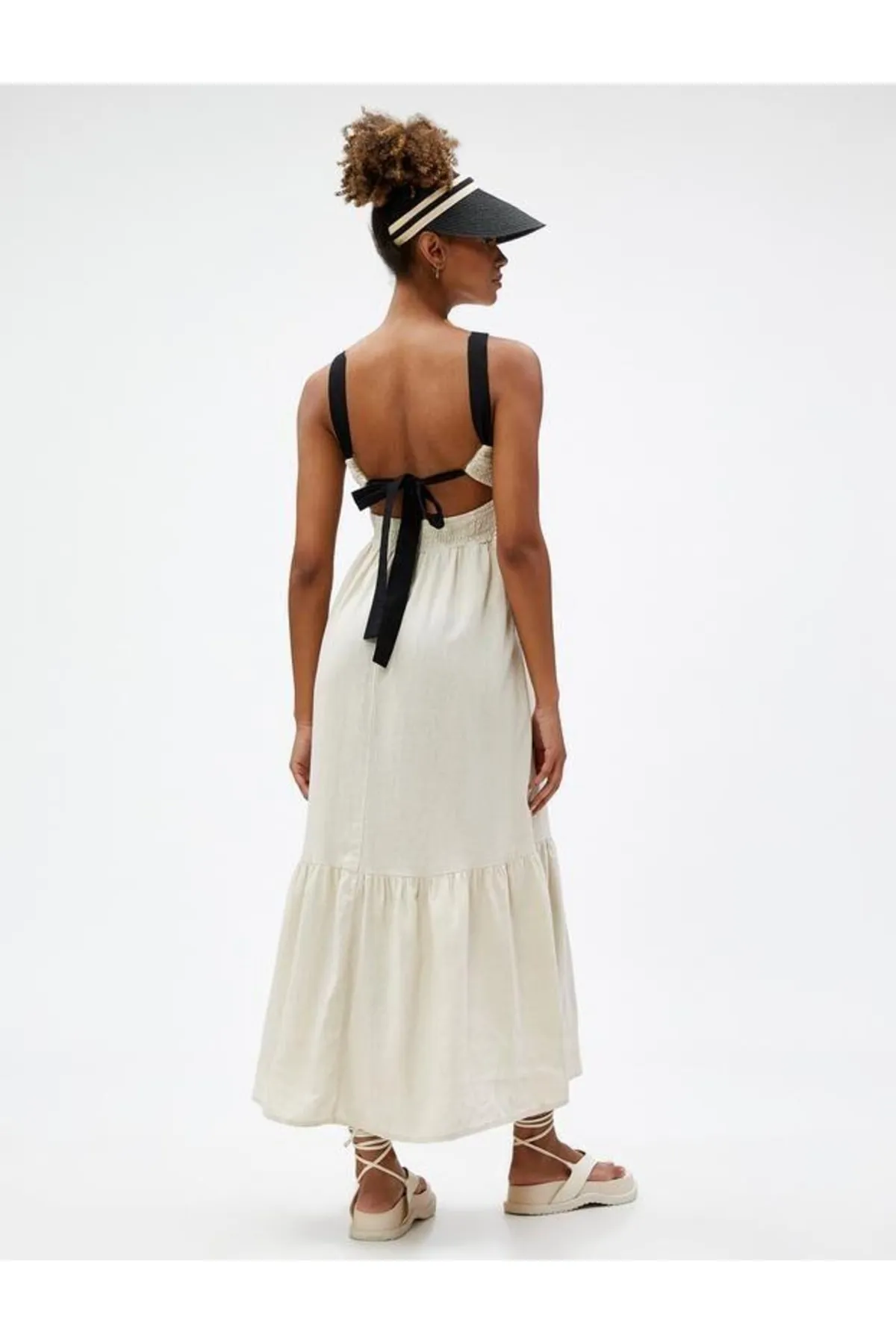 Koton  Langes Kleid aus Leinenmischung mit Neckholder und Gimped-Detail am Rücken