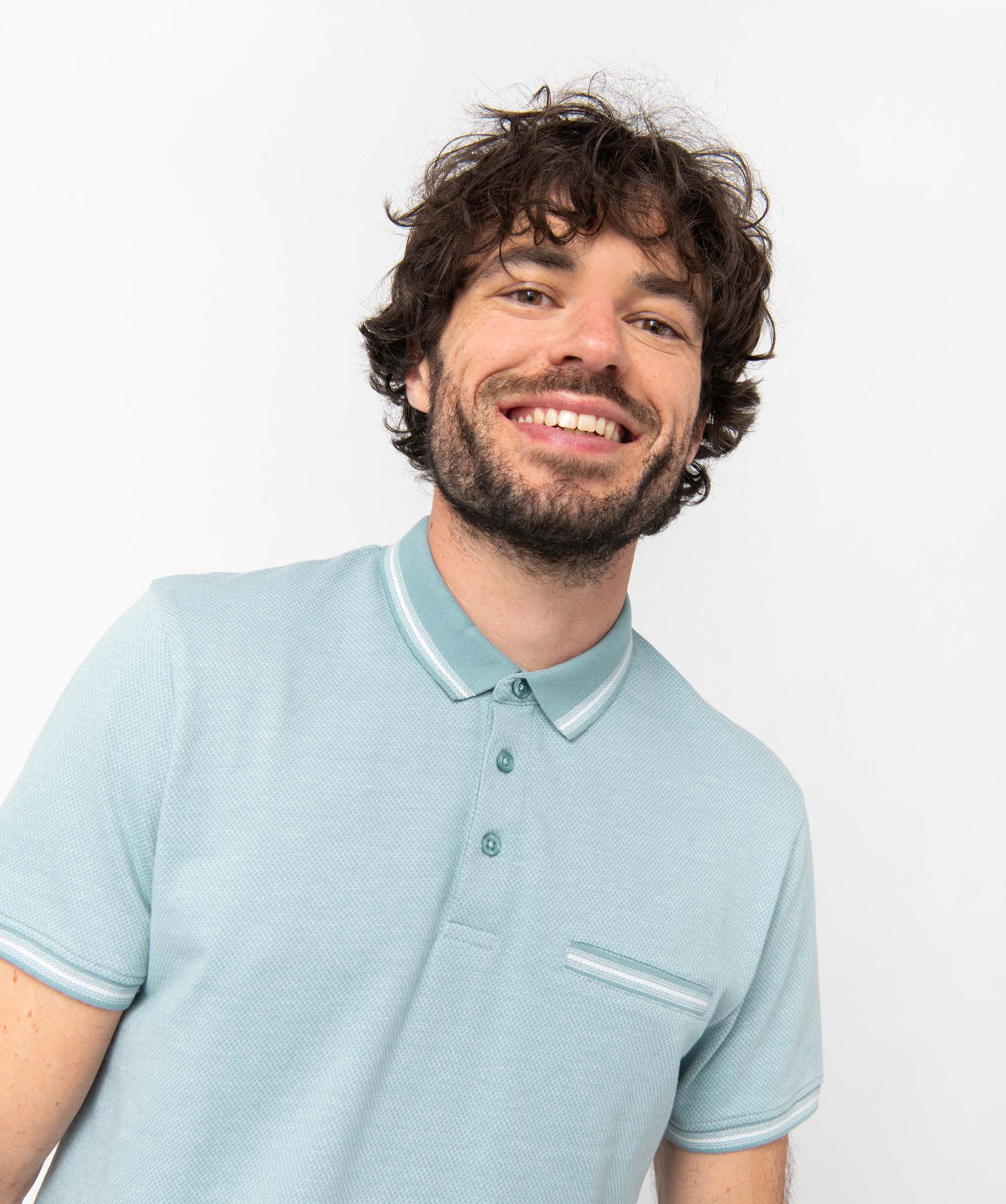 Polo homme à manches courtes et petit motif bleu | GEMO