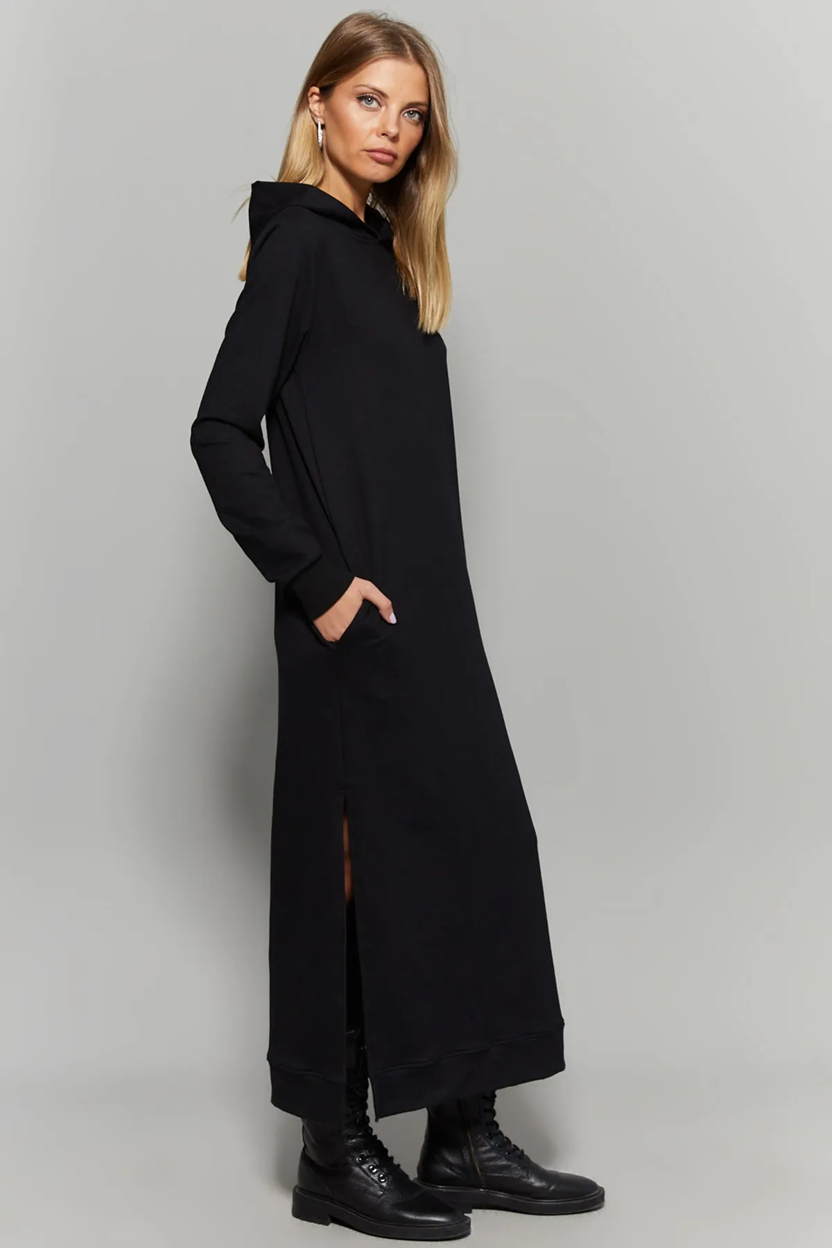 Cool & Sexy  Schwarzes Damen-Maxikleid mit Schlitz und Kapuze EY1111