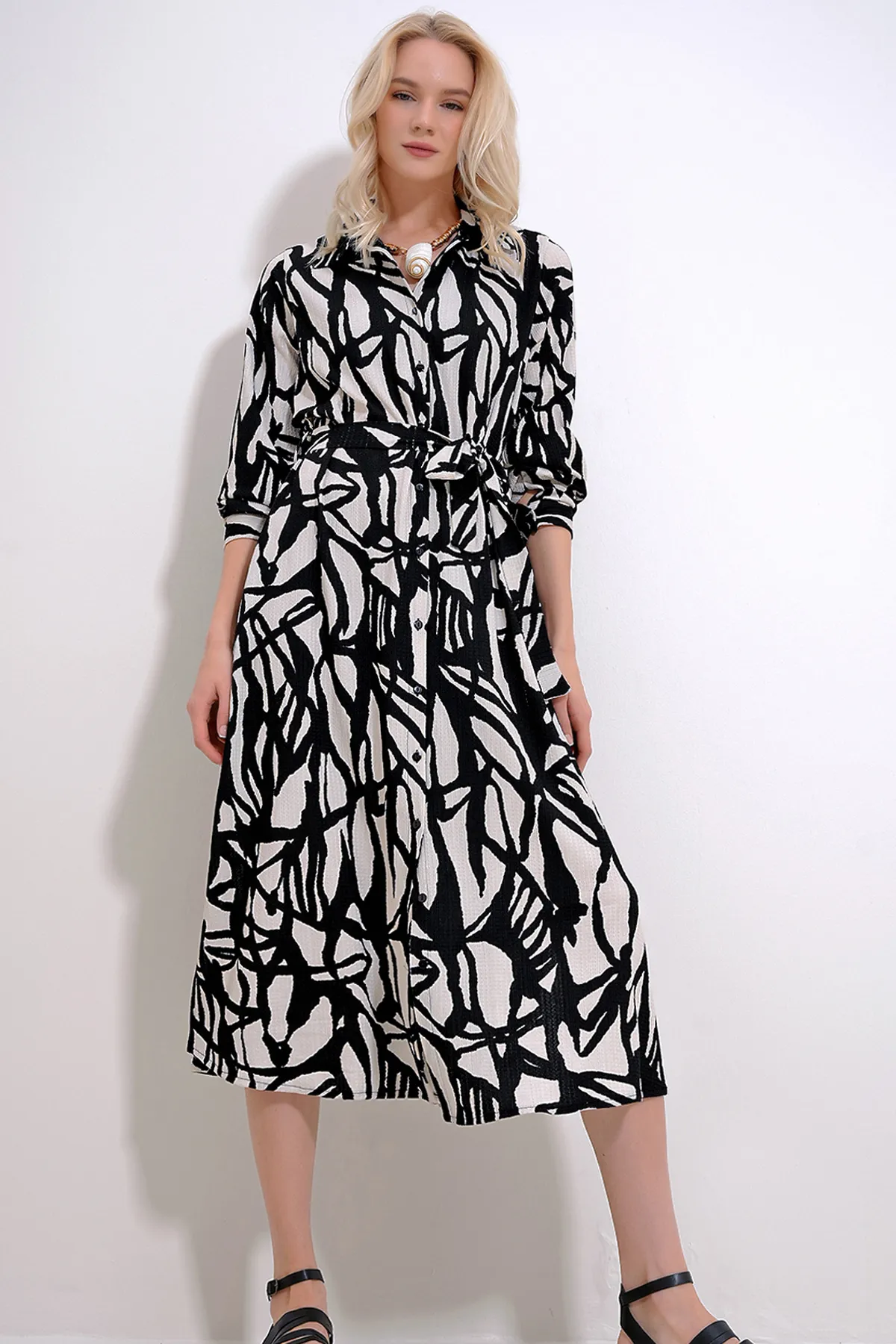 Trend Alaçatı Stili  Kleid - Schwarz - A-Linie