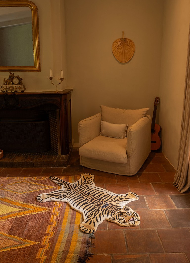 Tepih Doing Goods Drowsy Tiger 150 x 98 cm