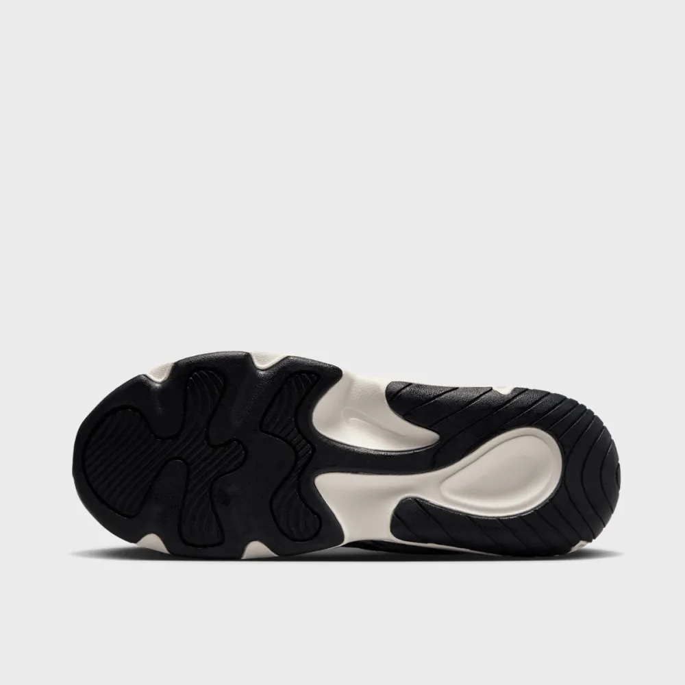 Nike Tech Hera DR9761-800 / schwarz