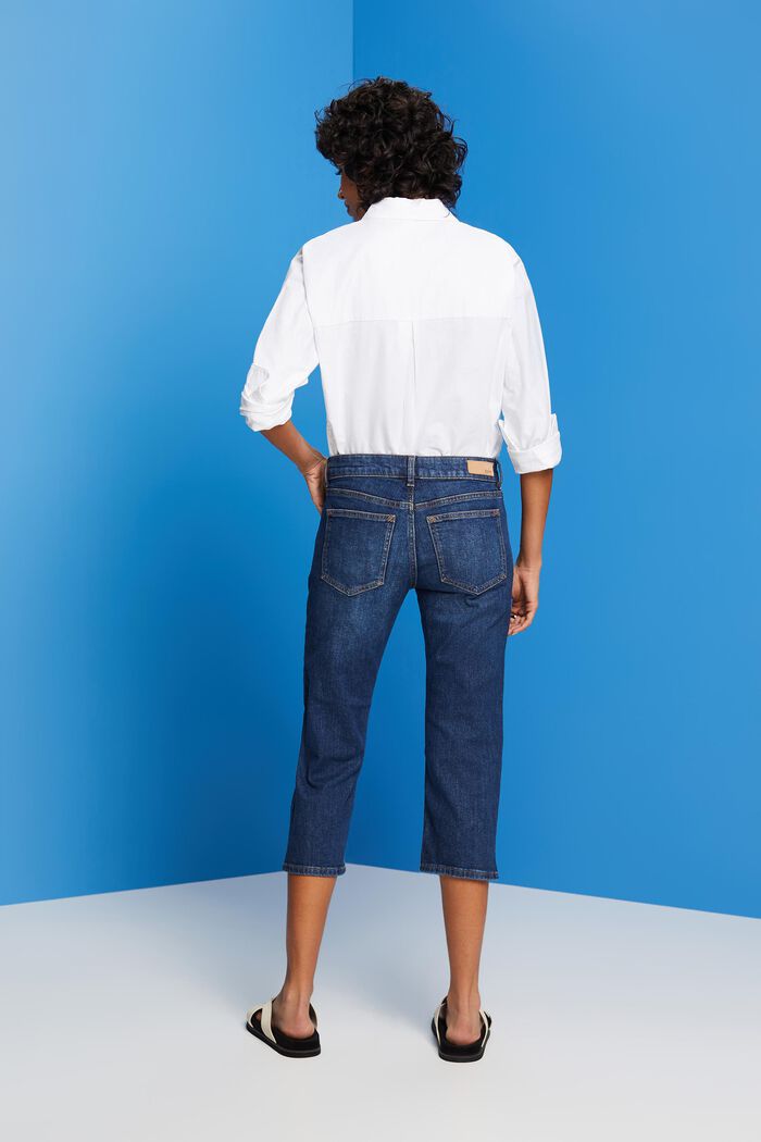 Capri-Jeans mit mittelhohem Bund
