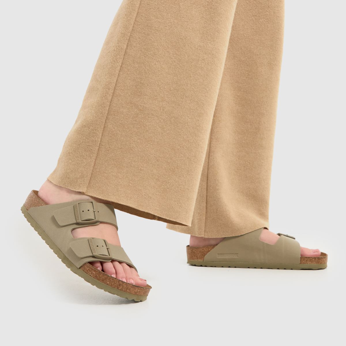 BIRKENSTOCK Arizona sandaler i blekt khaki
