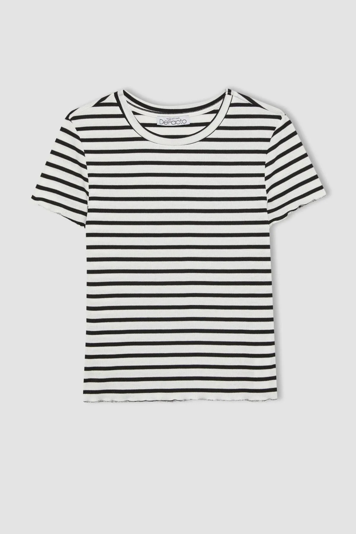 DeFacto  Tailliertes, gestreiftes Kurzarm-T-Shirt mit Rundhalsausschnitt
