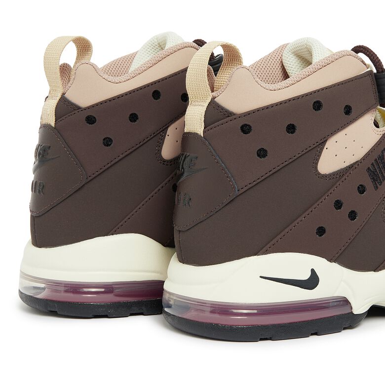 NIKE Air Max CB 94 