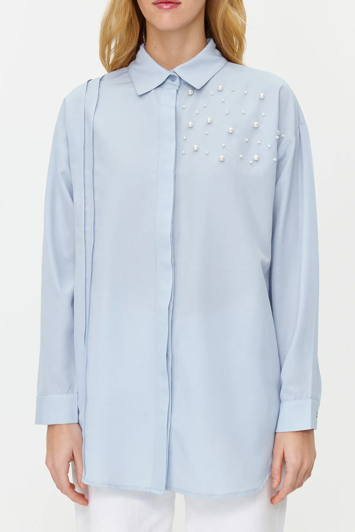 Trendyol Modest  Blaues, perlmuttfarbenes, gewebtes Baumwollhemd TCTSS24TG00032