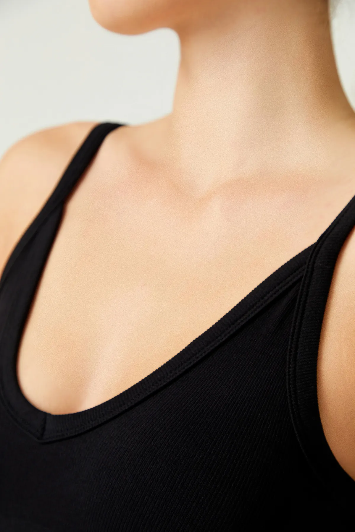 LOS OJOS  x Melodi Black Ribbed Seamless Sports Bra Ribbed Bra Tank2