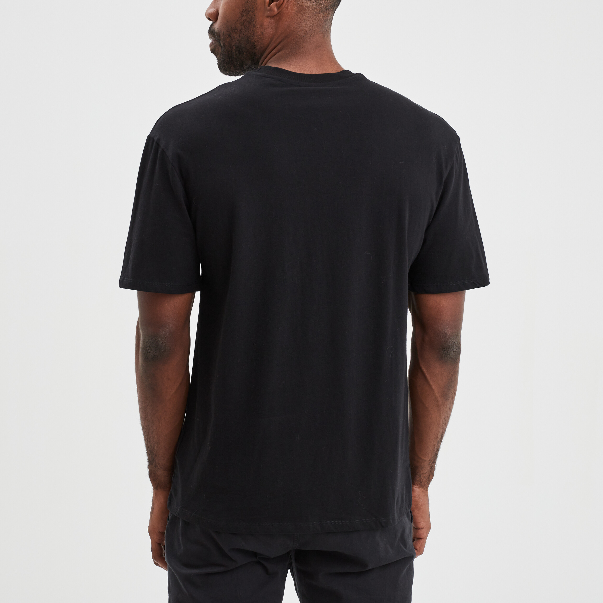 T-shirt manches courtes Black Butler noir homme | La Halle