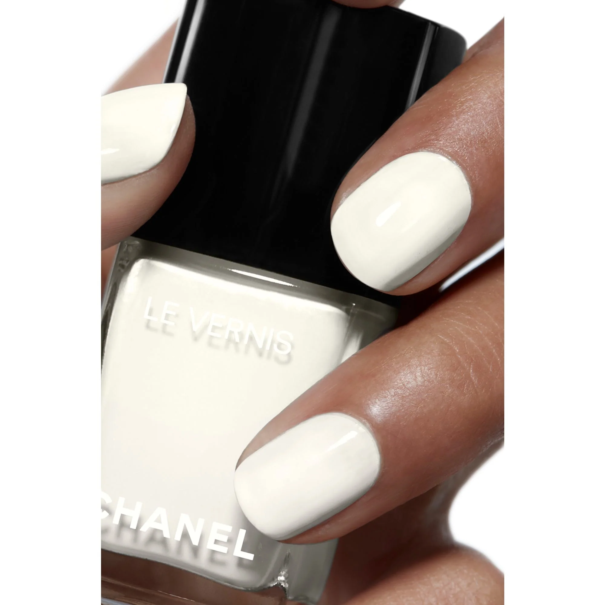 LE VERNIS - COLOR Y BRILLO DURADEROS