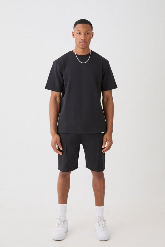 T-Shirt & Shorts