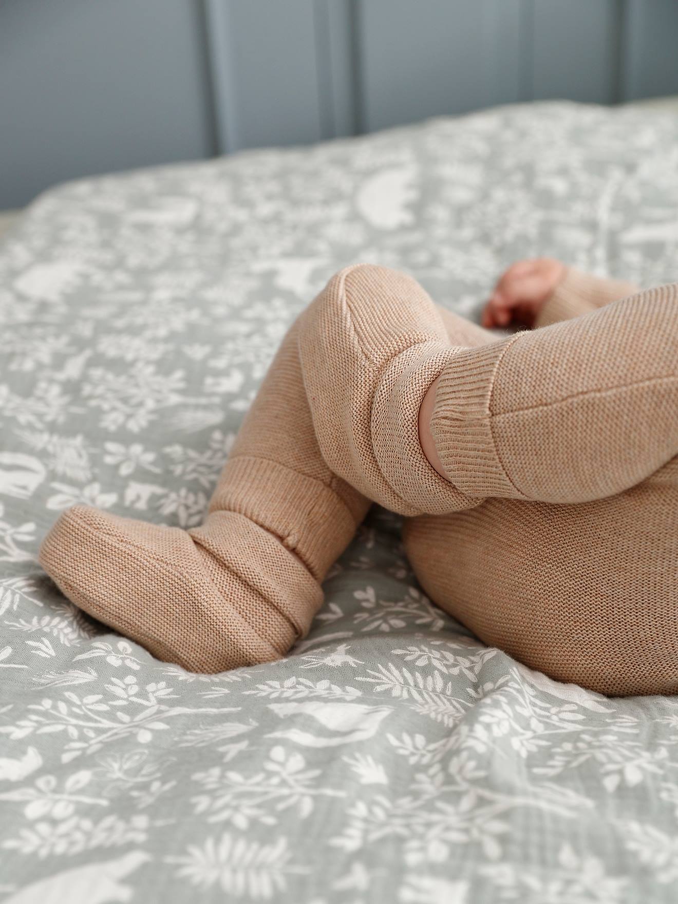 Vertbaudet Baby Strick-Set: Strickjacke, Hose & Schühchen Oeko-Tex - beige meliert
