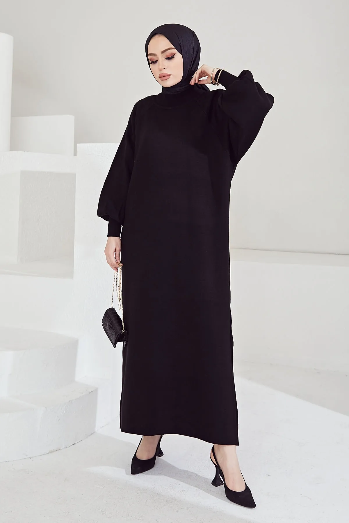 InStyle  Mina Hijab-Kleid aus Strick mit Ballonärmeln – Schwarz