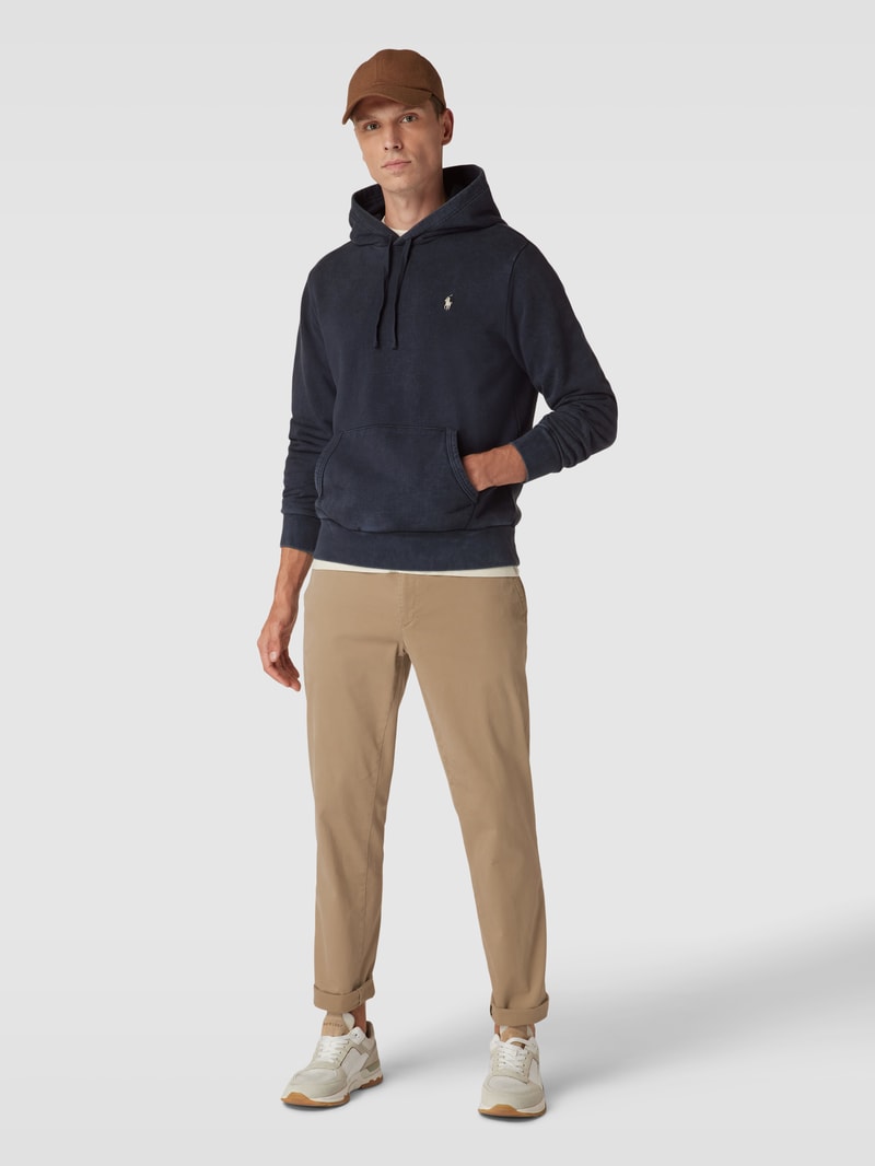 Hoodie mit Label-Stitching in schwarz