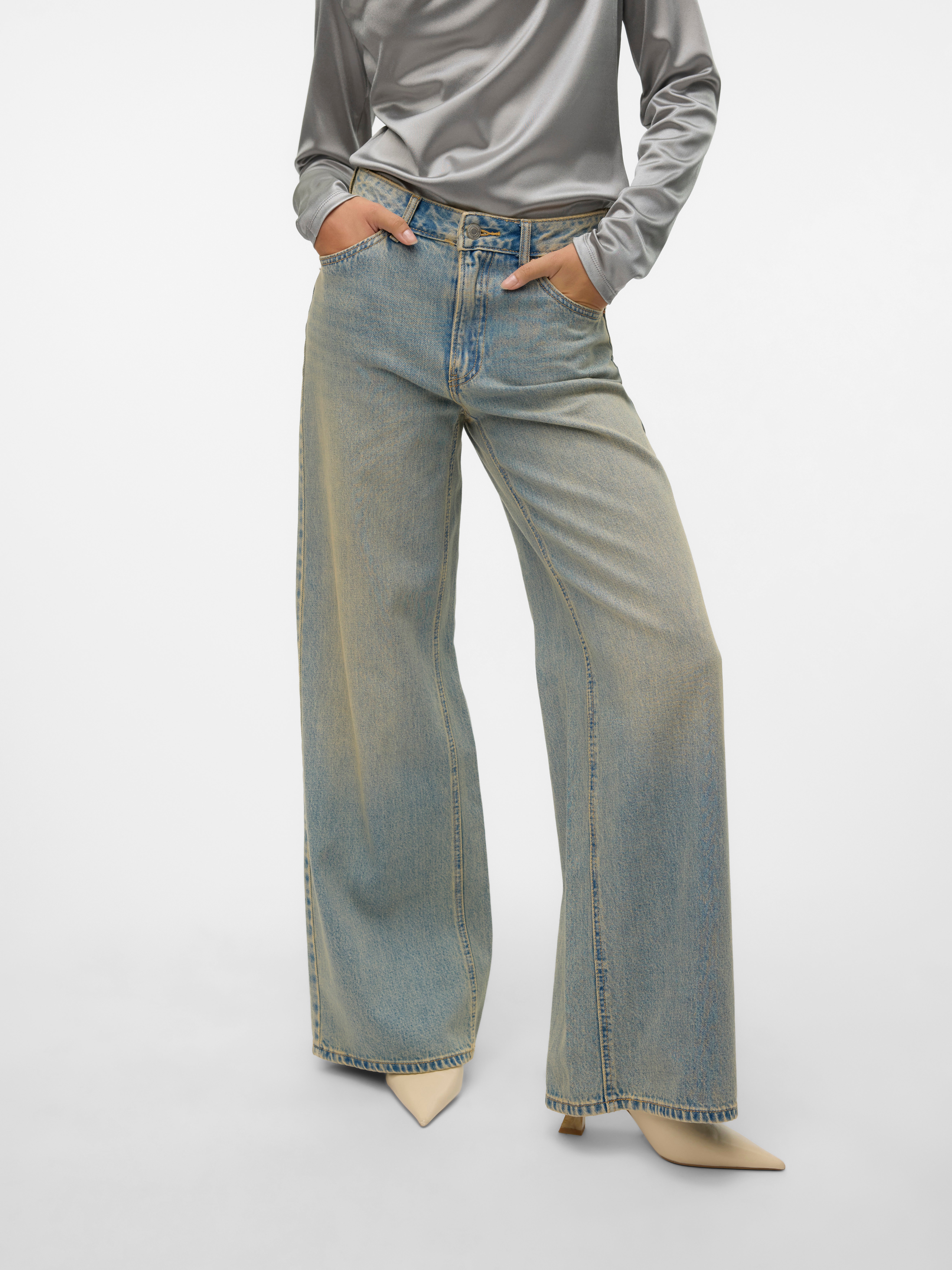 VMREMY Mid Rise Weiter Beinschnitt Jeans