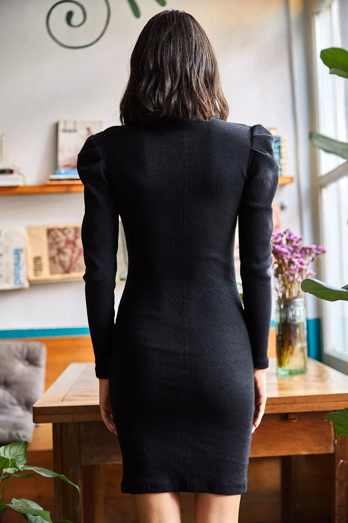 Olalook  Schwarzes Lycra-Kleid mit Prinzessinnenärmeln für Damen ELB-19001610