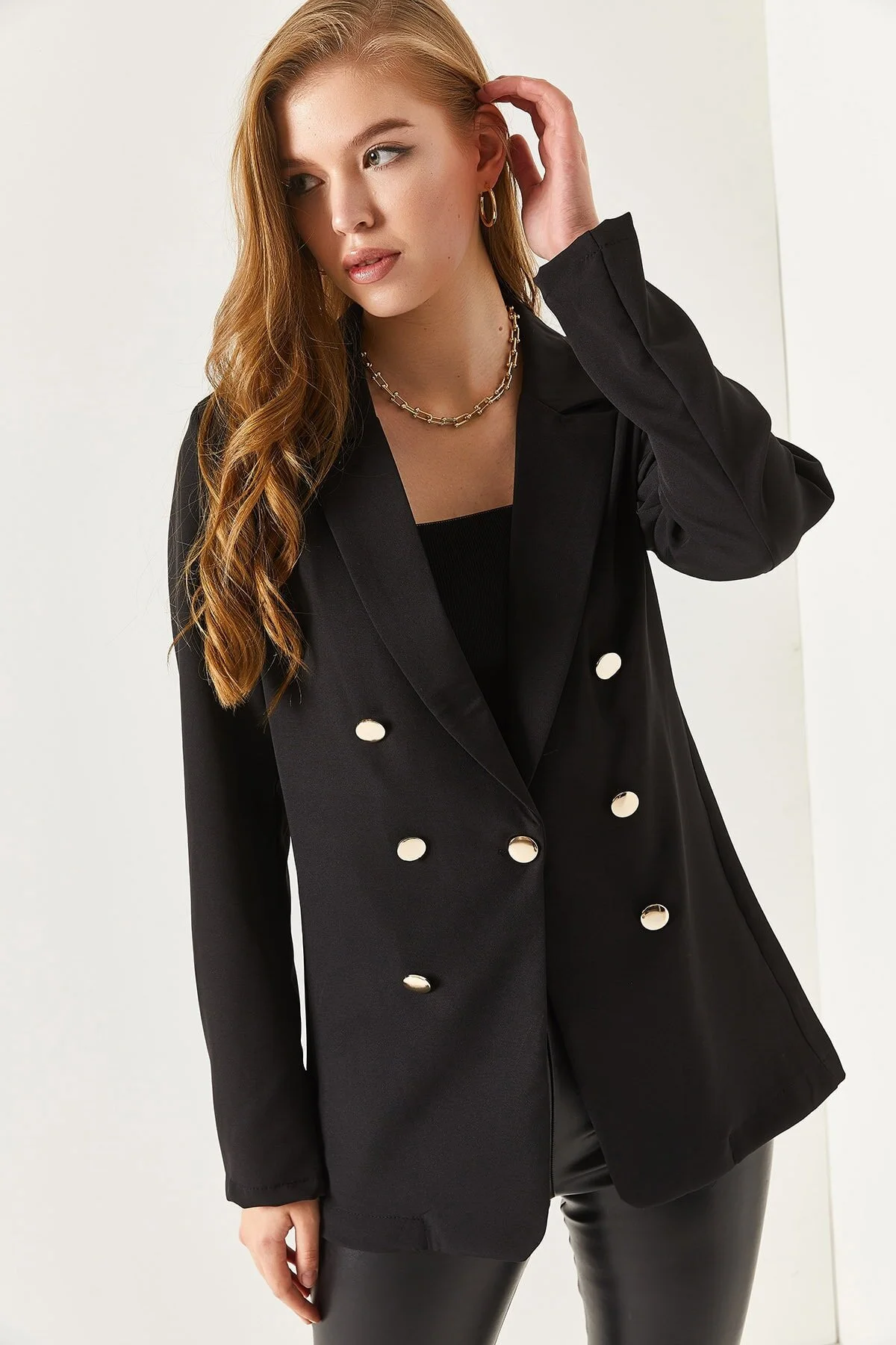 armonika  Schwarze Damenjacke mit Knöpfen ARM-20K001151