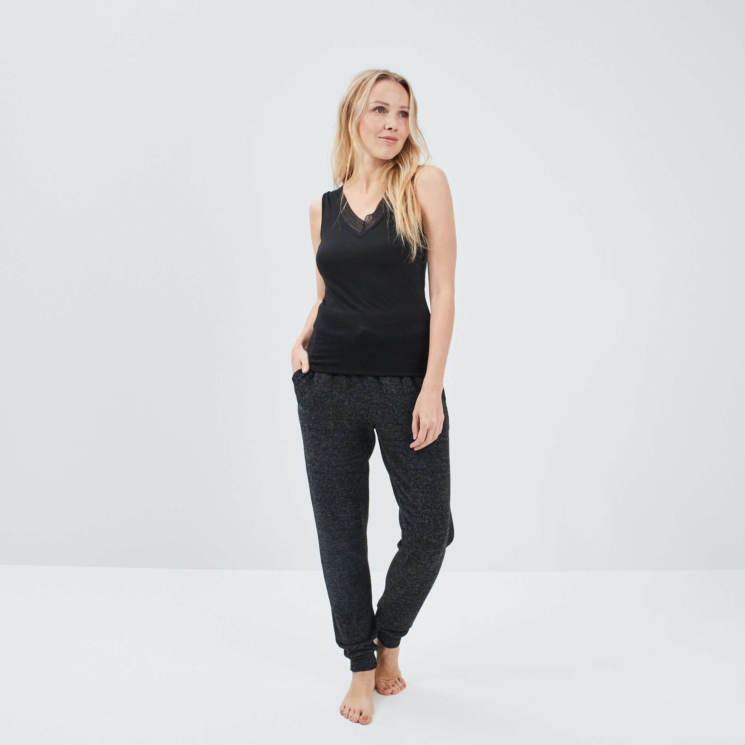 Haut de pyjama débardeur noir femme | La Halle