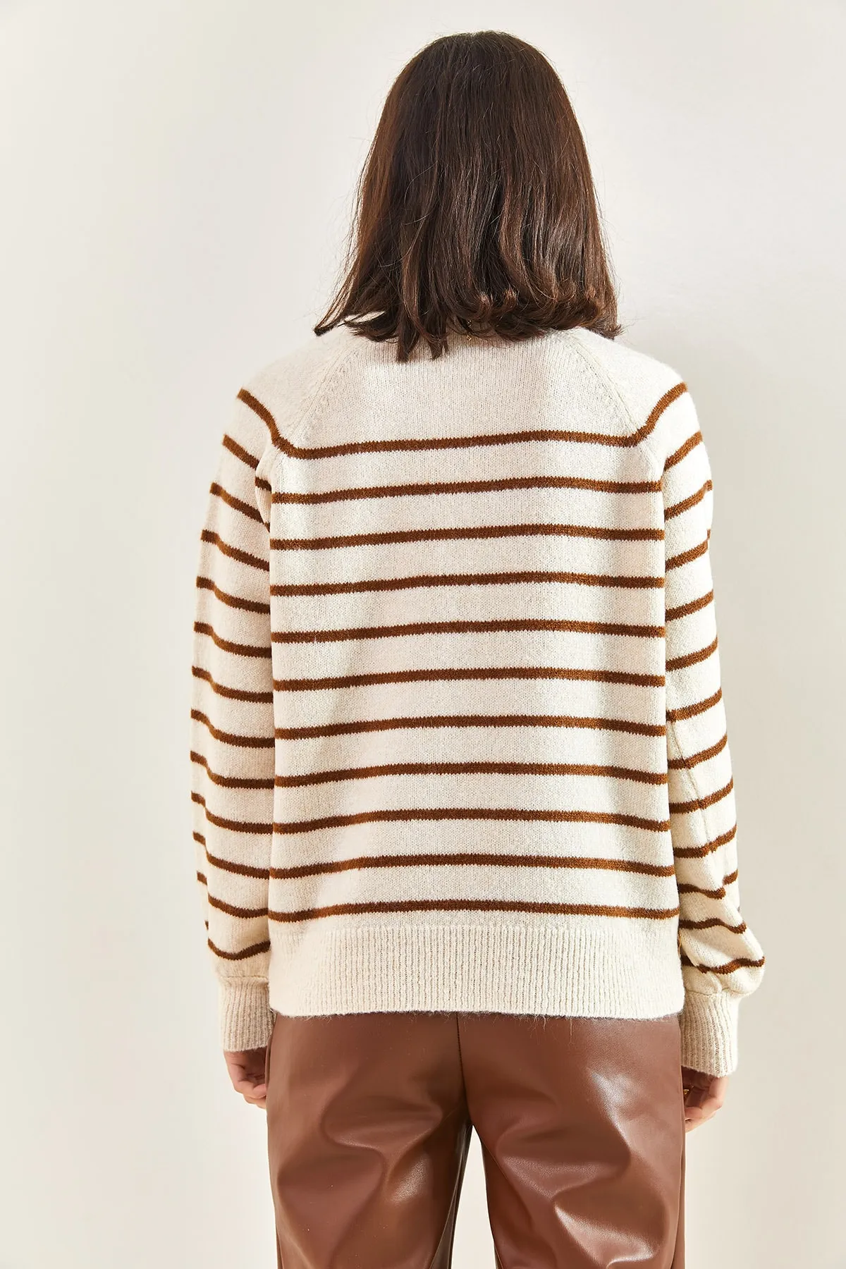 Bianco Lucci  Gestreifter Strickpullover mit Rollkragen und geknöpftem Kragen für Damen