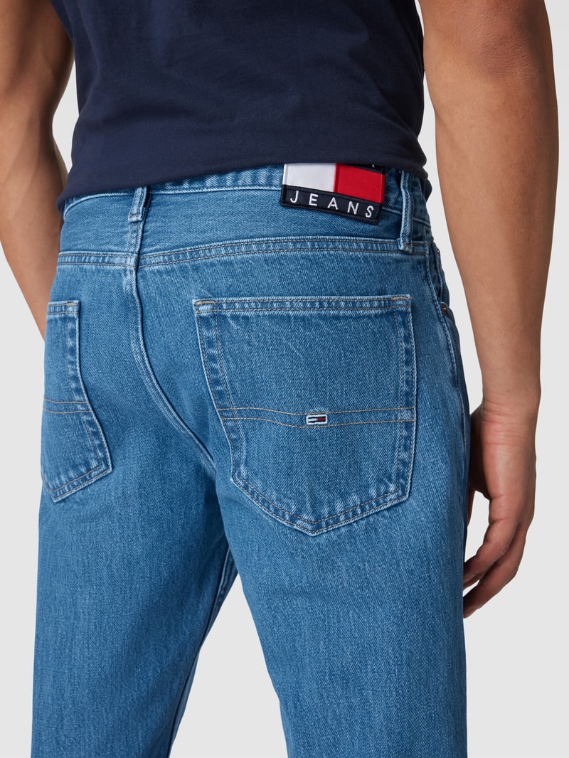 Jeans mit Logo-Stitching in jeans