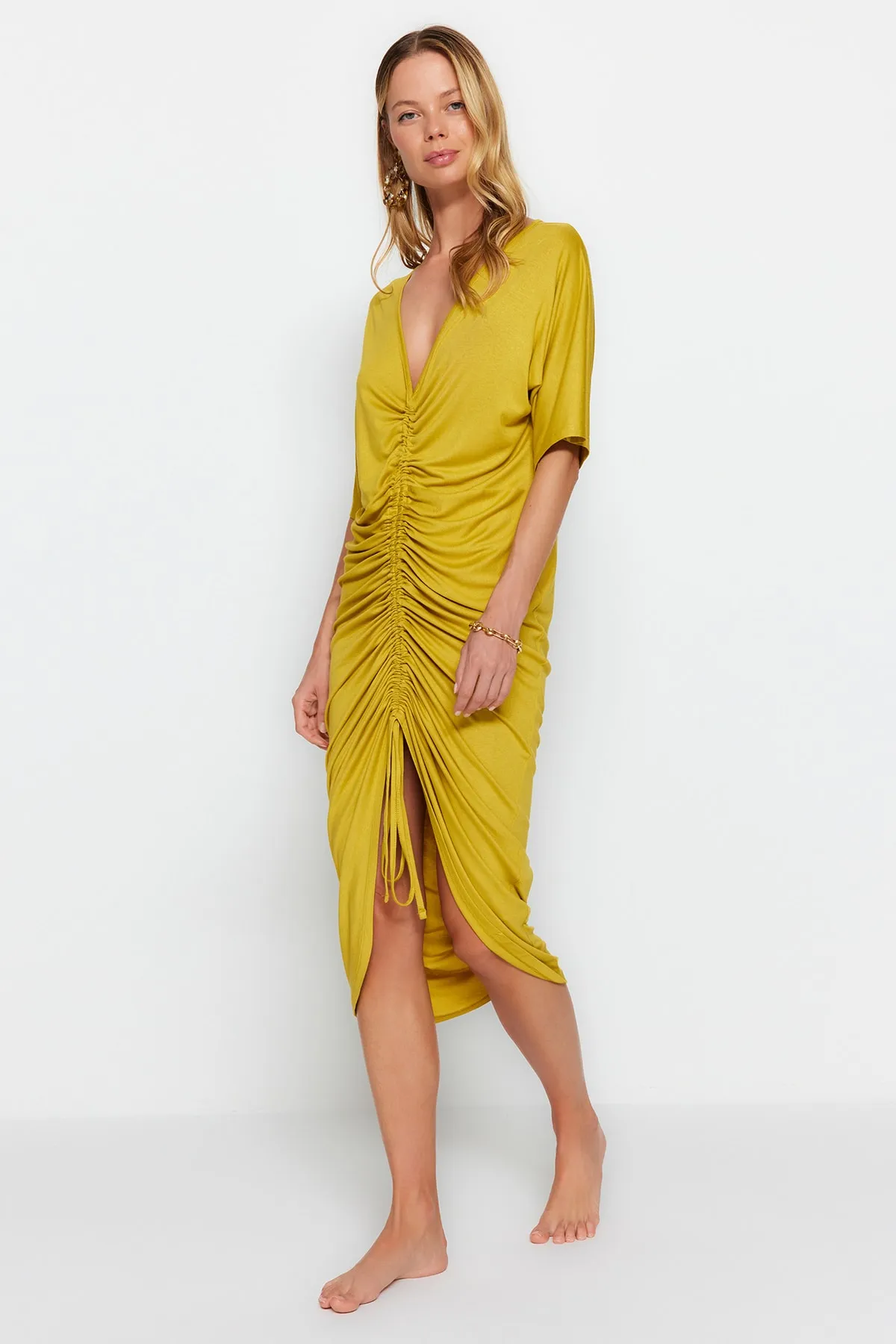 Trendyol Collection  Fettgrünes Midi-Strick-Strandkleid mit Raffung TBESS23EL00233