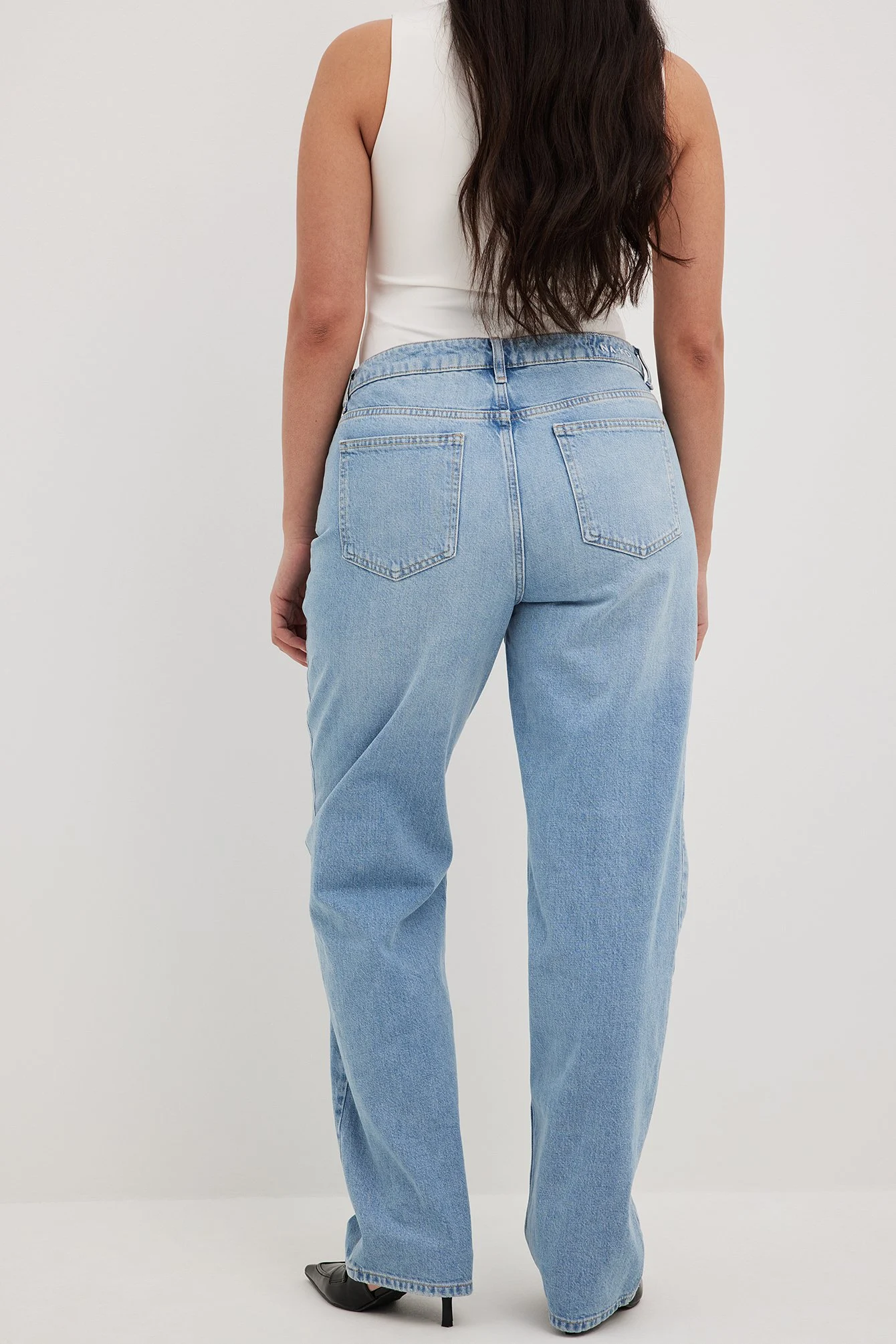 Gerade geschnittene Jeans mit hoher Taille