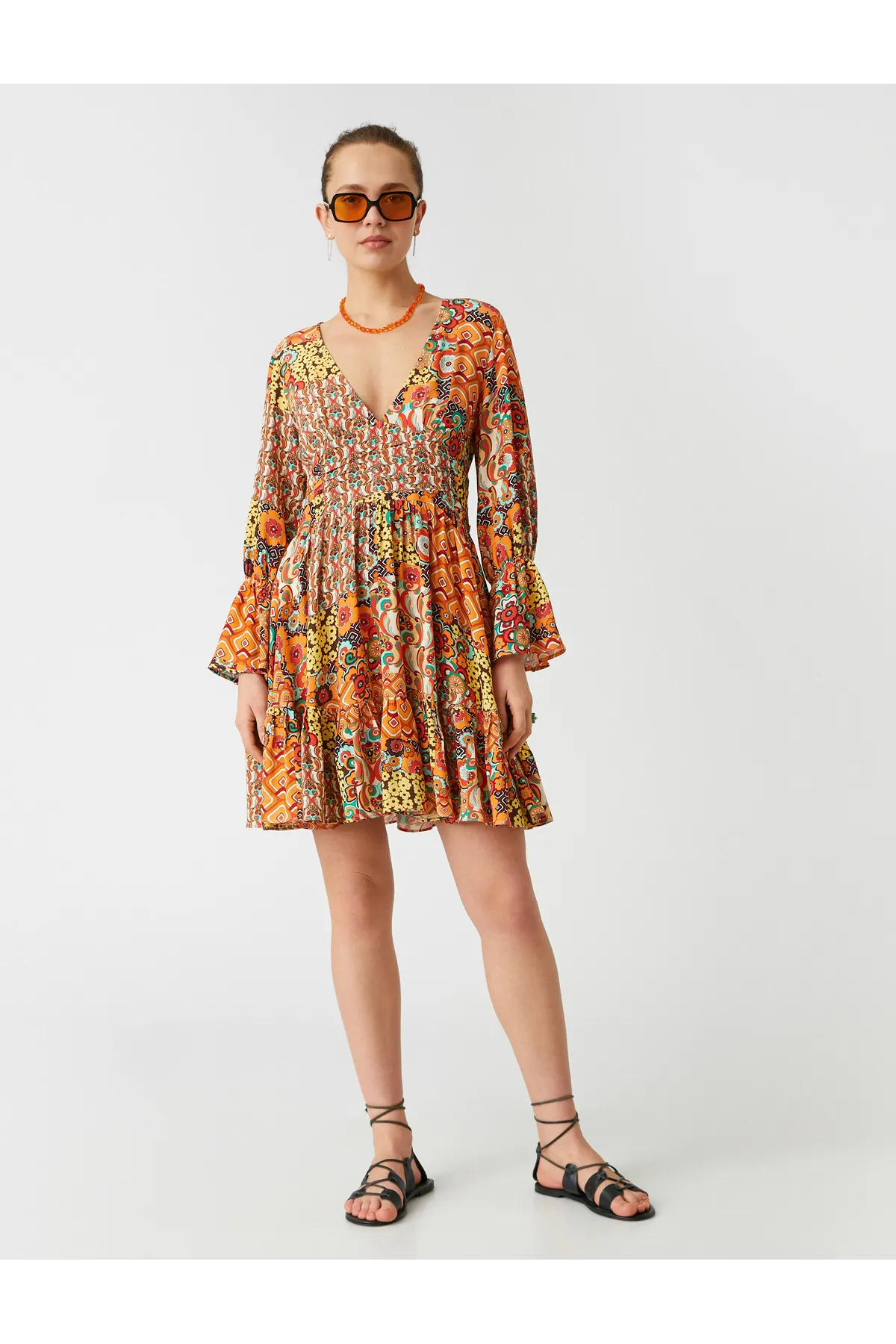 Koton  Ethnisch gemustertes Minikleid mit langen Ärmeln