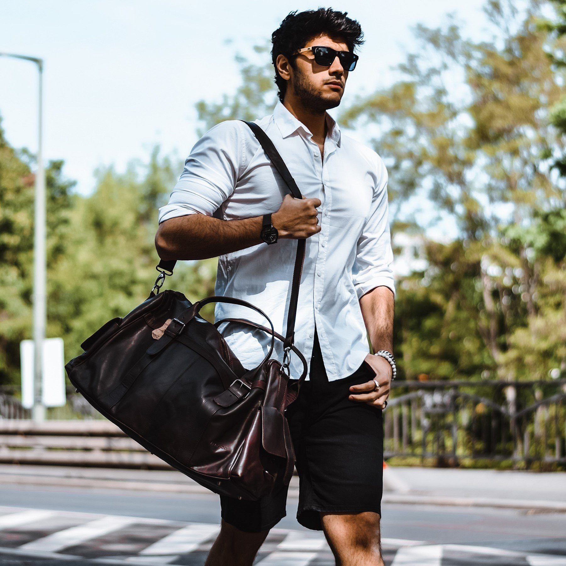 FEYNSINN Reisetasche Leder Weekender Unisex ASHTON, Echtleder Reisegepäck für Damen & Herren, Sporttasche XL braun