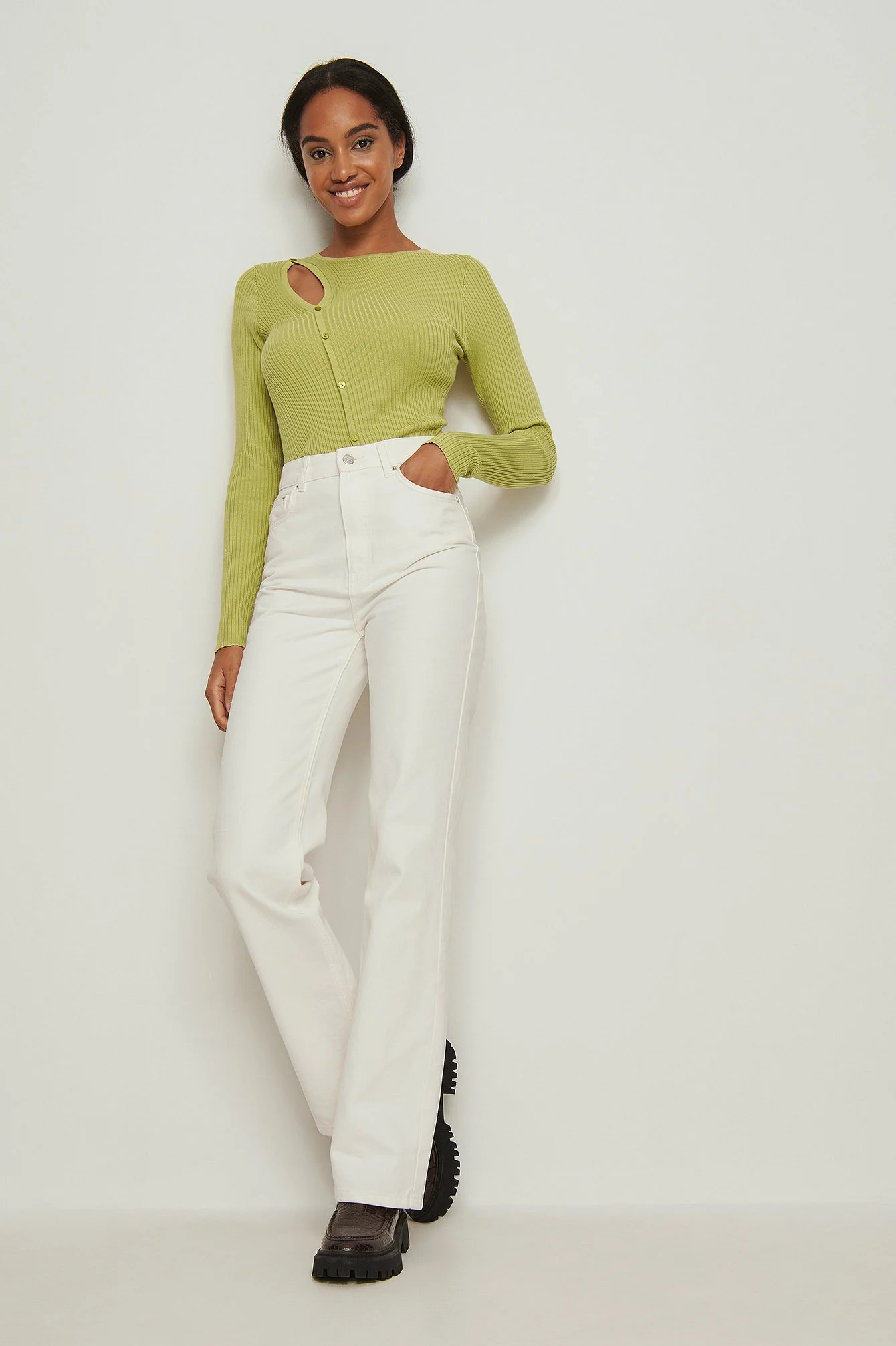 Cut-Out-Strickoberteil