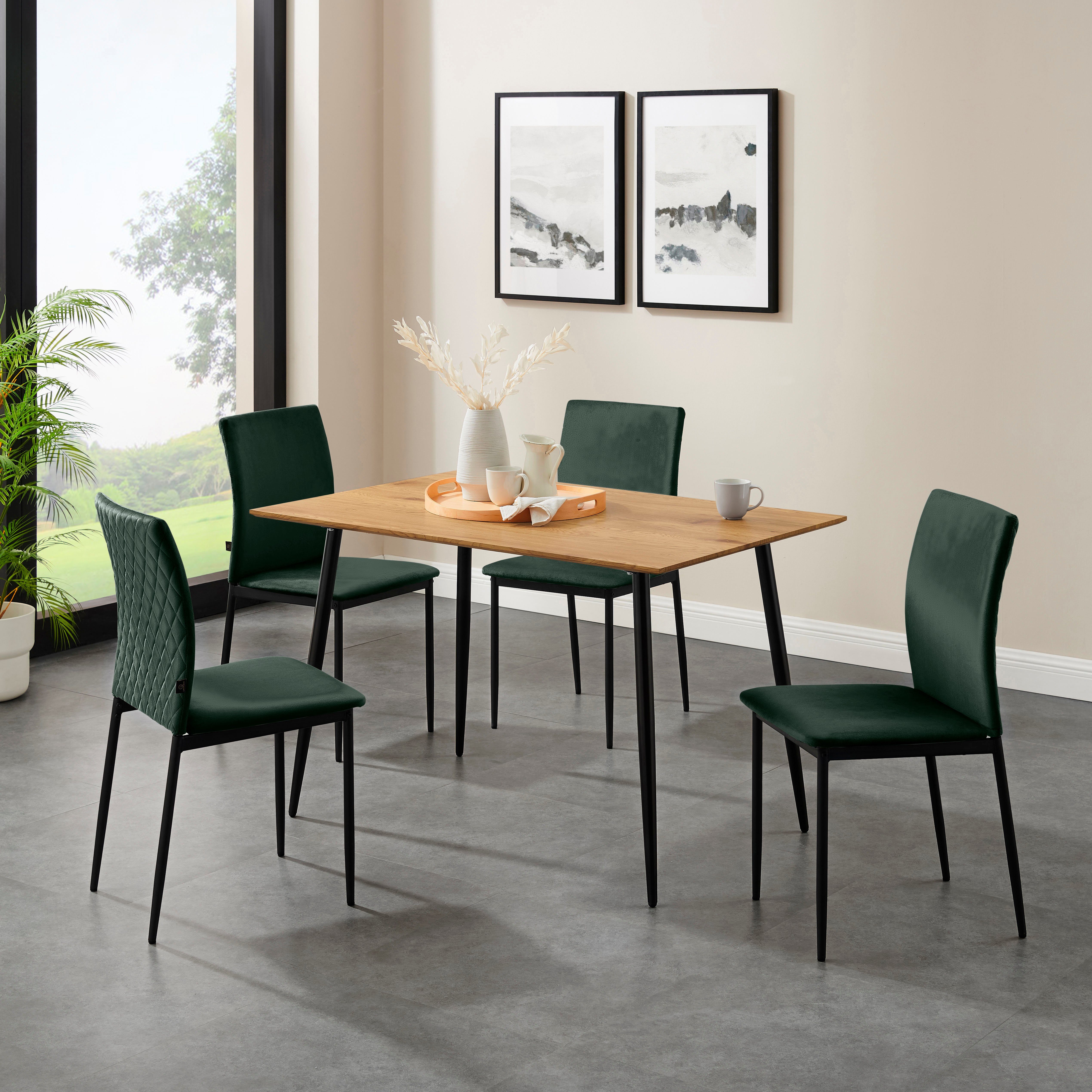Leonique Essgruppe Pavia + Eadwine, (Spar-Set, 5-tlg., Tisch mit 4 Stühlen), Esszimmerstühle mit Kunstleder oder Samtstoff