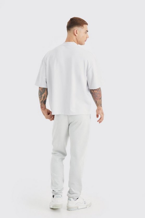 Kastiges Oversize Premium T-Shirt mit Stickerei