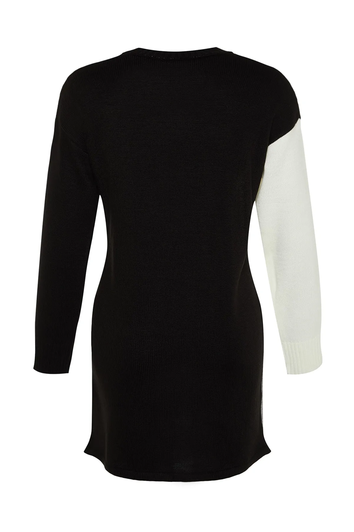 Trendyol Modest  Schwarzer Farbblock-Strickpullover TCTAW24AK00008