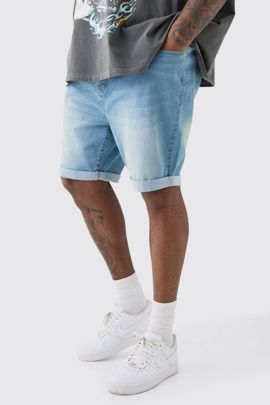 Plus Skinny Stretch Jeansshorts in heller Waschung